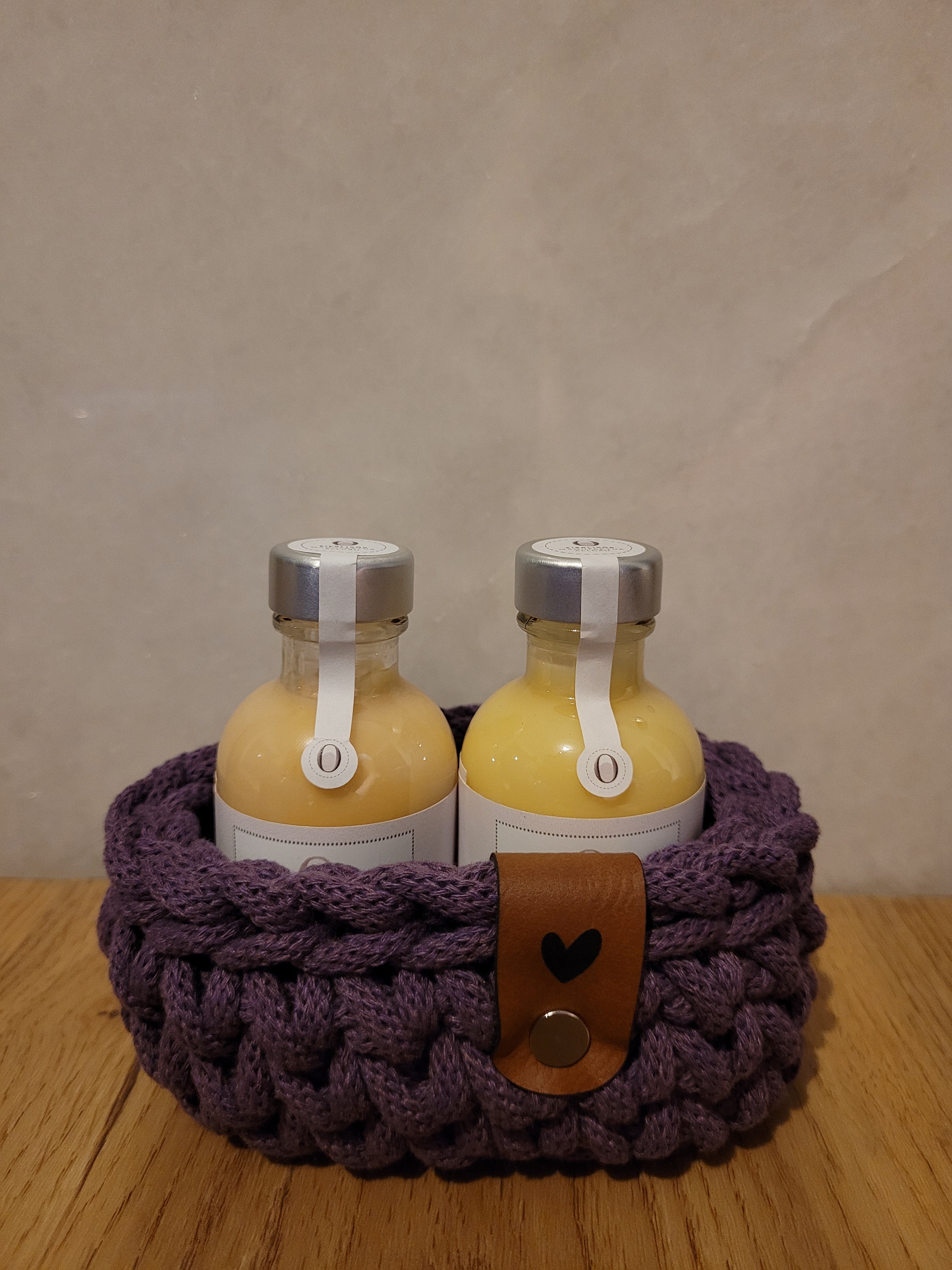 Häkelkörbchen in verschiedenen Farben inkl. 2x 50ml Fläschchen nach Wahl