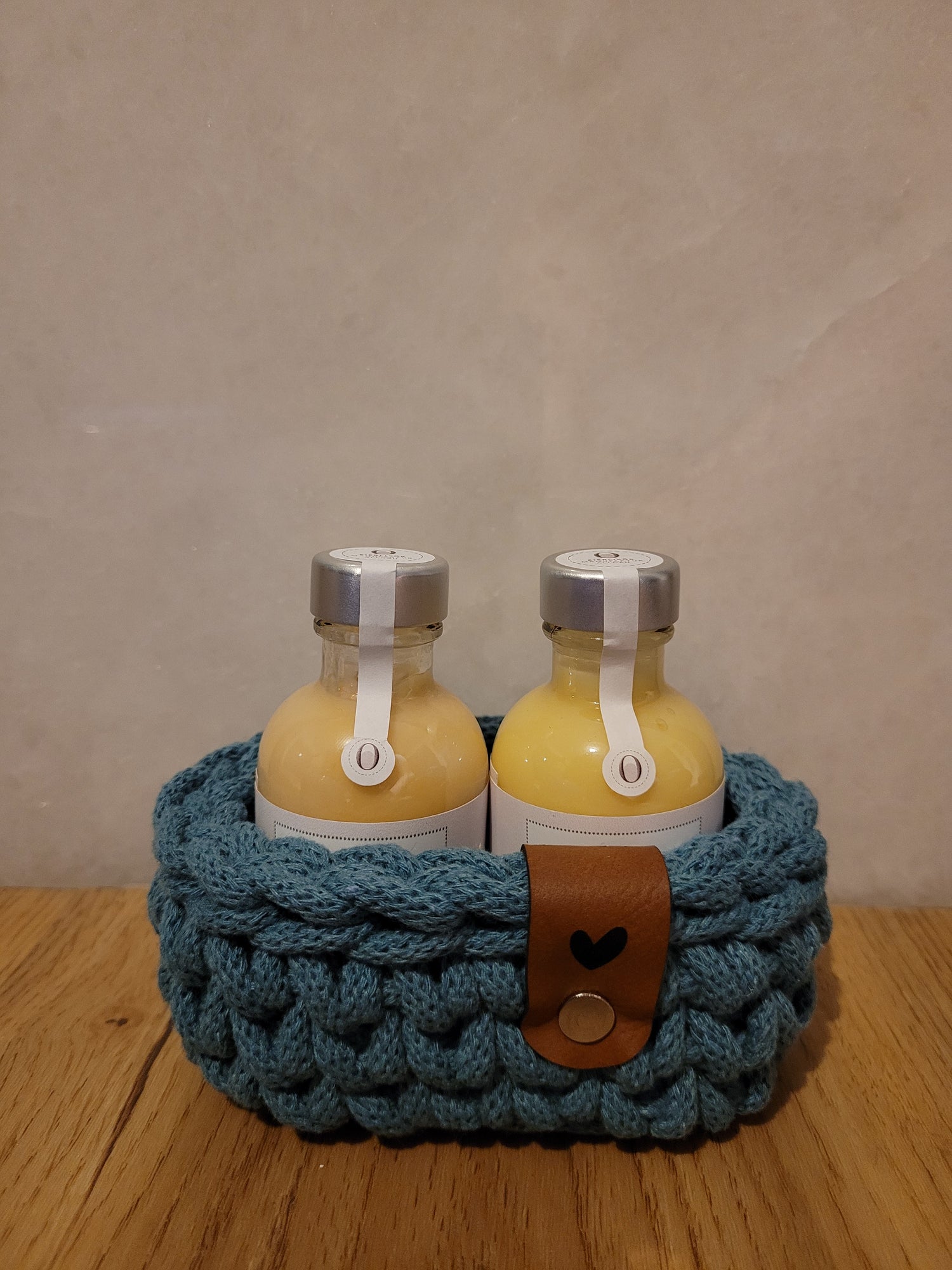 Häkelkörbchen in verschiedenen Farben inkl. 2x 50ml Fläschchen nach Wahl